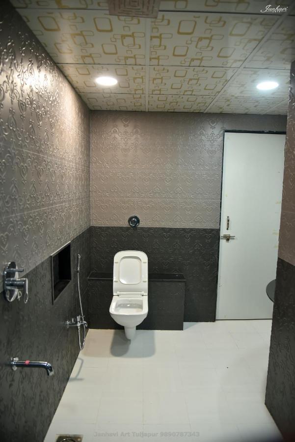 Pawan Executive Tuljapur Εξωτερικό φωτογραφία